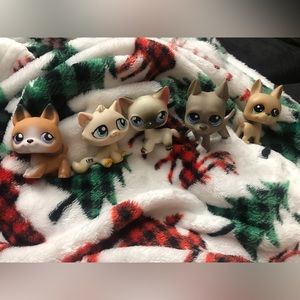 Lps littlest pet shop lot of 5, Great Danes, Cat and more.